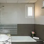 كاتالونيا 2*